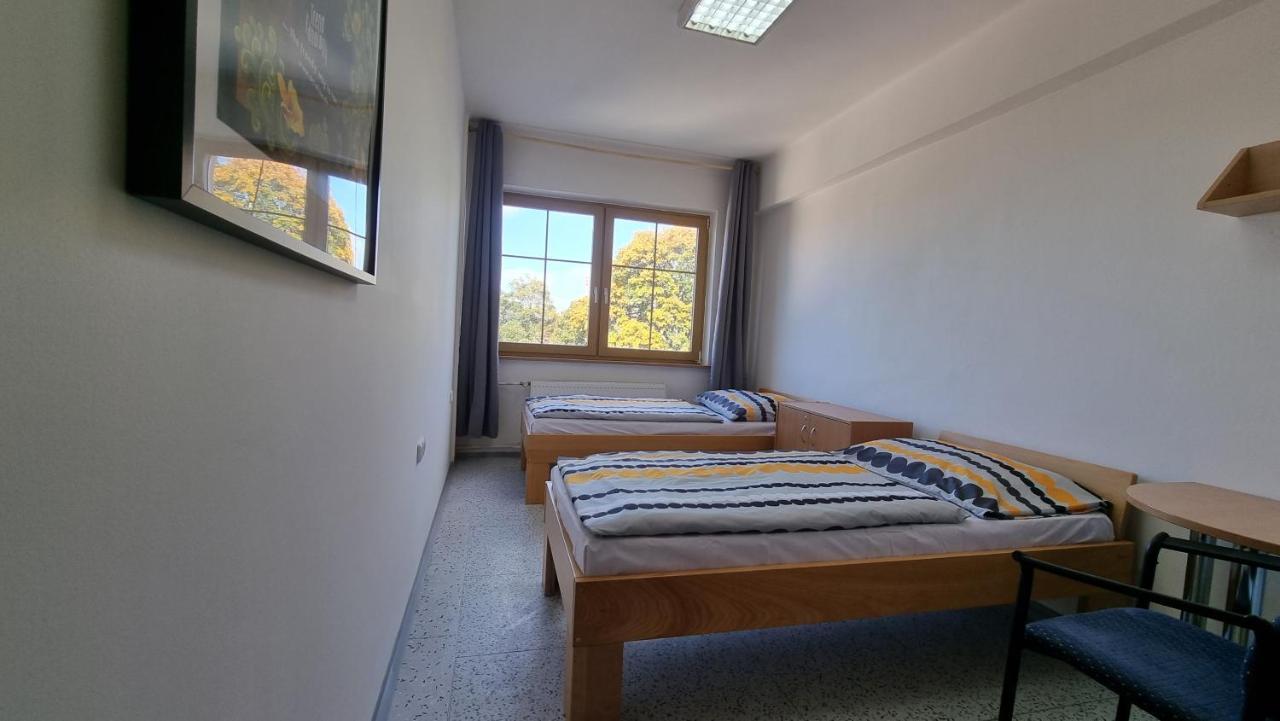 Rada Hotel *