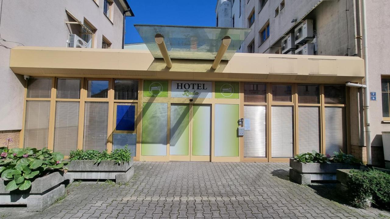 Hotel Rada *